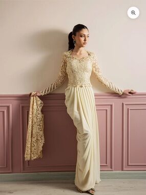 Cream Lace Saree Blouse Set
